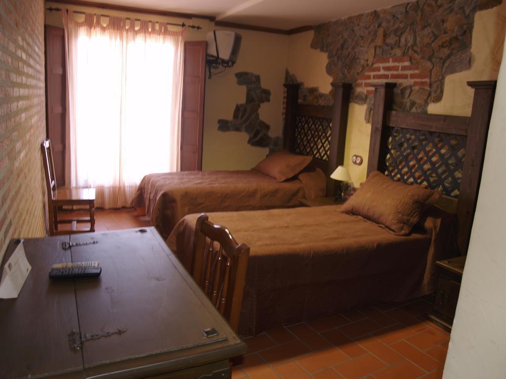 Hotel Rural El Rocal Ledesma Ruang foto